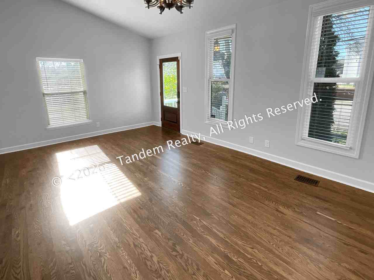 1712 4th Ave N - Photo 4 of 16