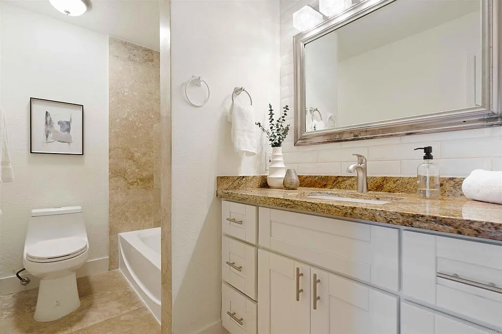 279 Moss St #25 - Photo 4 of 8