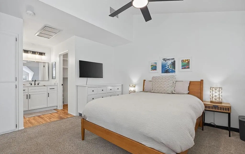 8974 Aberdare St - Photo 3 of 14