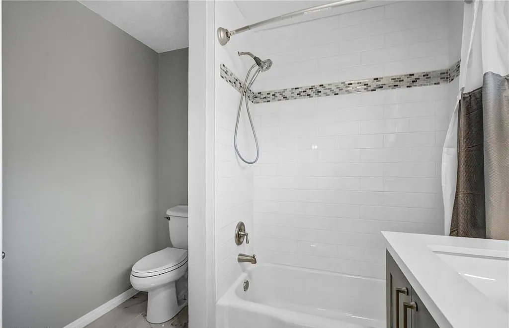 10757 Magnolia Ave #101 - Photo 5 of 10