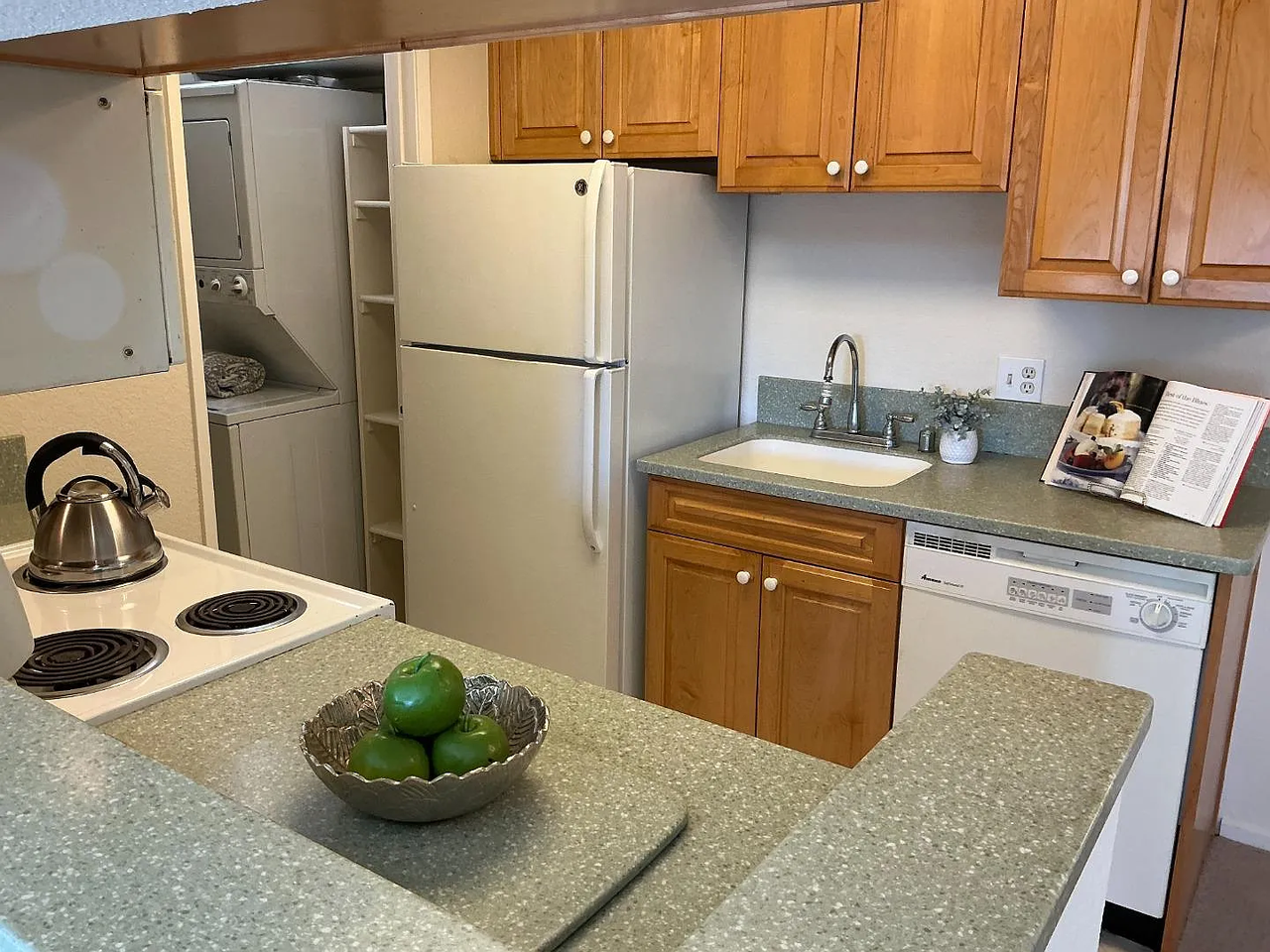 853 Woodside Way #236 - Photo 7 of 10