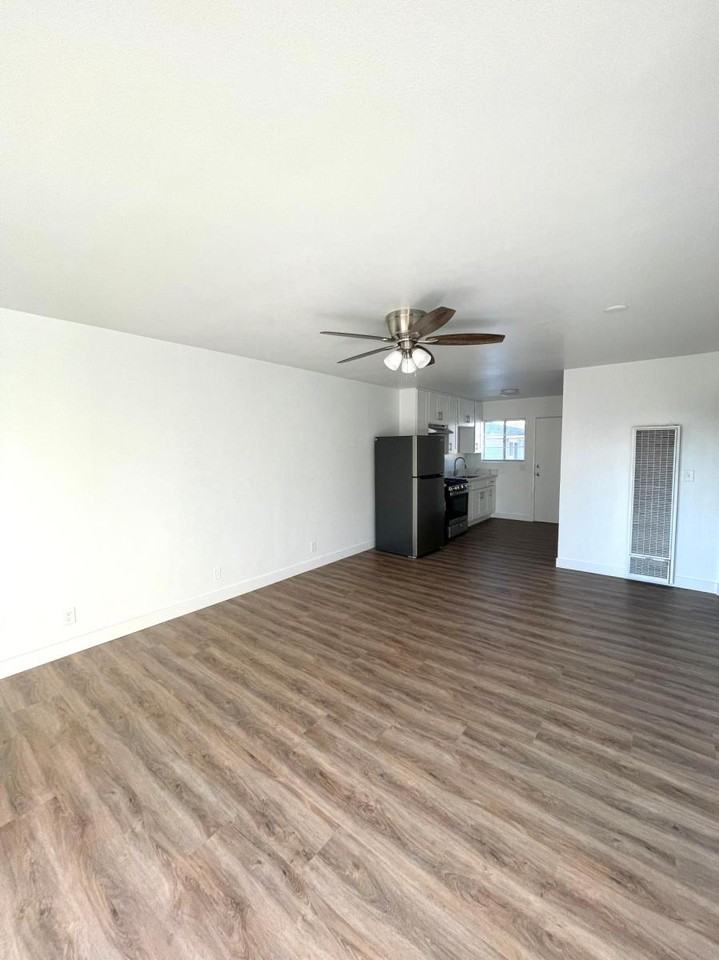 82 W Ramona St #E - Photo 4 of 9