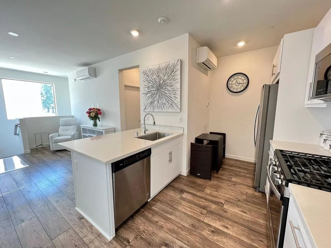 278 Box Ln - Photo 5 of 9