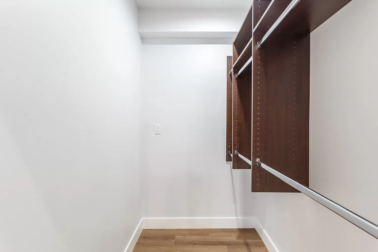 8137 Geyser Ave - Photo 5 of 10