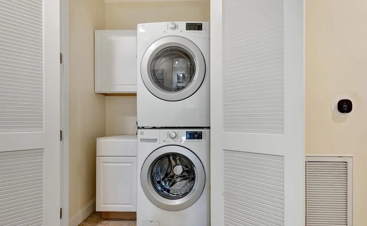 2881 Meridian Ave - Photo 3 of 11