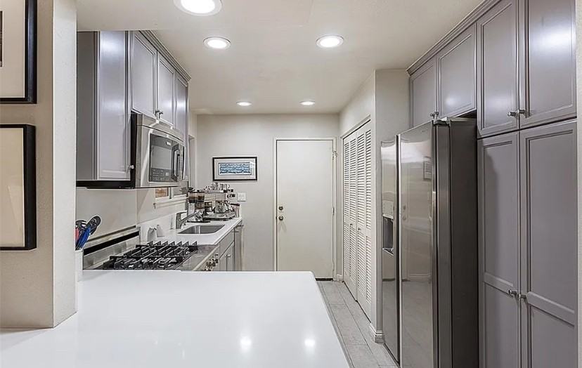 24019 Arroyo Park Dr - Photo 6 of 17