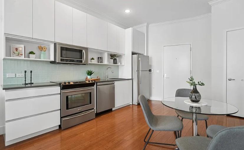 217 Newark Ave - Photo 4 of 11