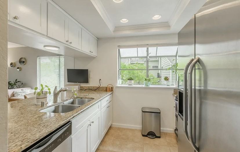 2436 Sebastopol Ln - Photo 3 of 10