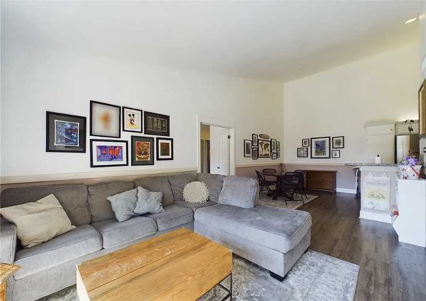 13110 Creek View Dr - Photo 2 of 14