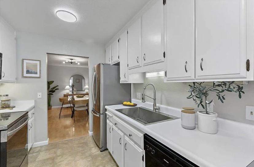 765 N Rengstorff Ave - Photo 2 of 13