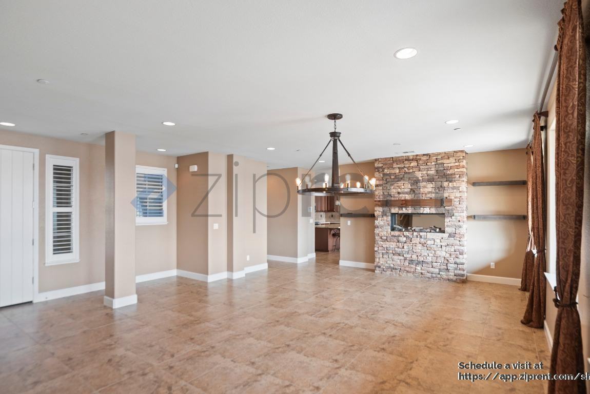 3998 Chiavari Way - Photo 6 of 50