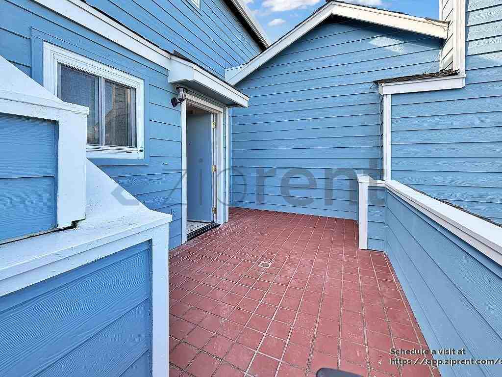 320 Barbara Ln - Photo 6 of 26