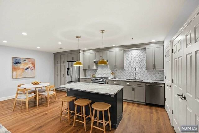 76 Union St #A2 - Photo 3 of 8