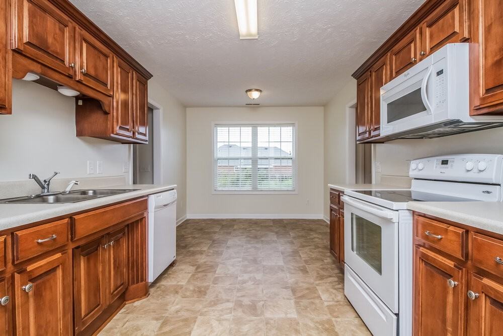 6006 Boxer Pl - Photo 6 of 15