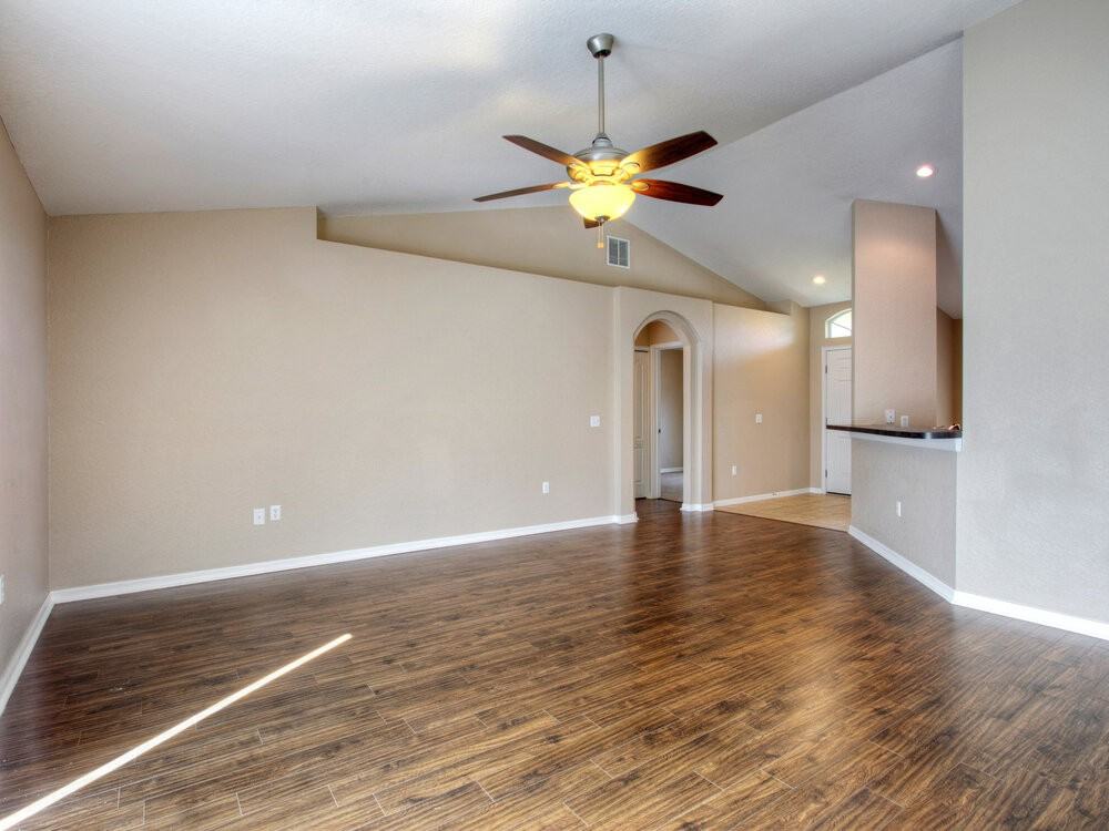 8364 Greystone Dr - Photo 3 of 16