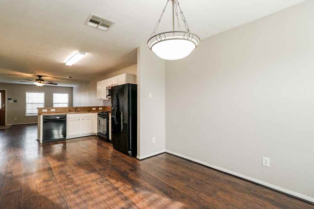 8127 Katie Mill Trl - Photo 6 of 16