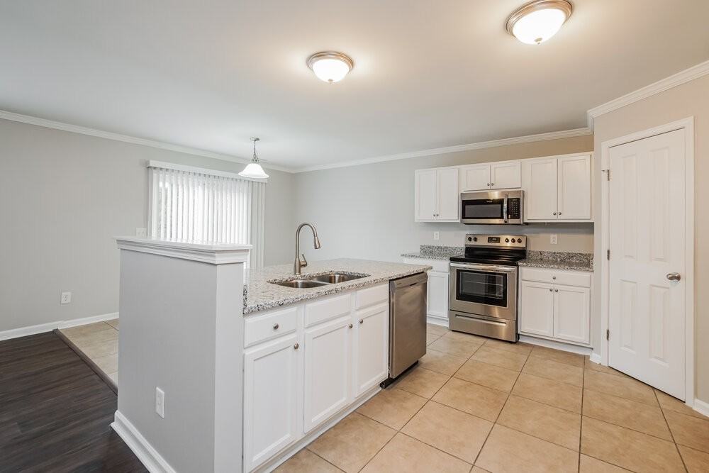 6824 Horseback Ln - Photo 7 of 17