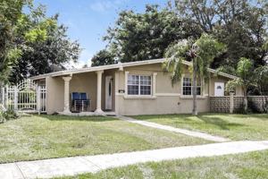 featured image of 840 Nw 202nd St