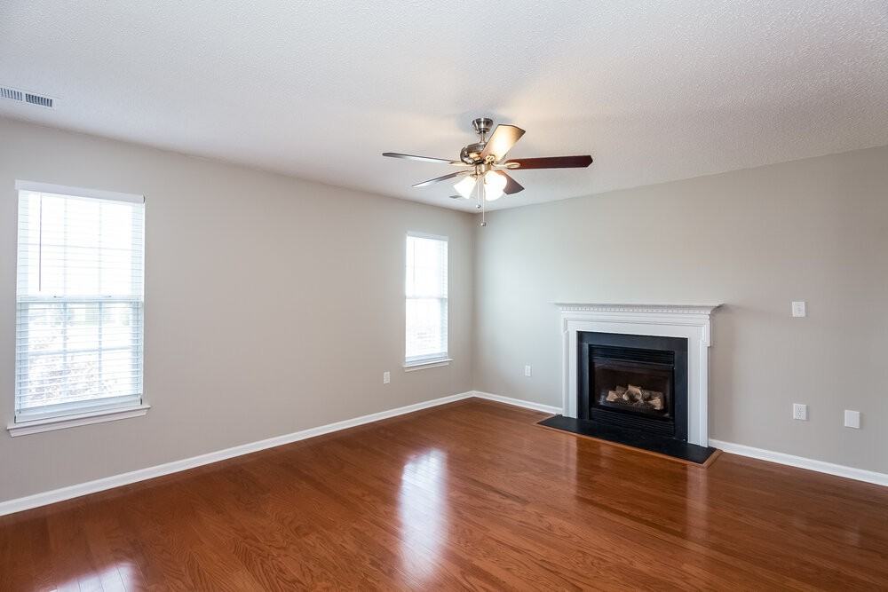 8806 Samara Ct - Photo 4 of 17