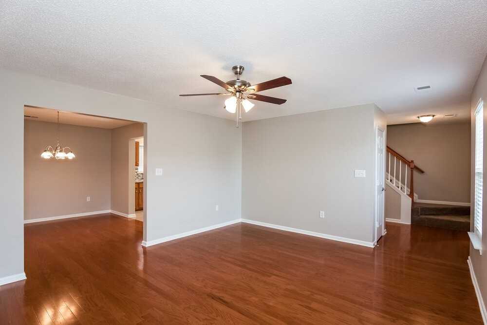 8806 Samara Ct - Photo 5 of 17