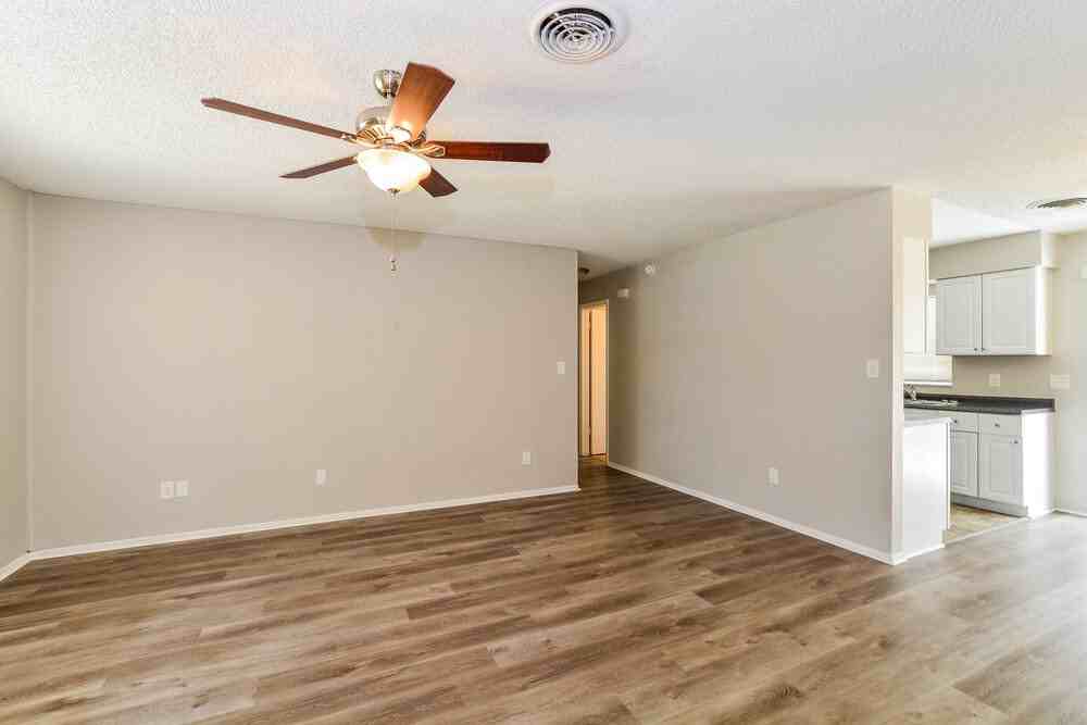 10945 Tangora St - Photo 3 of 16