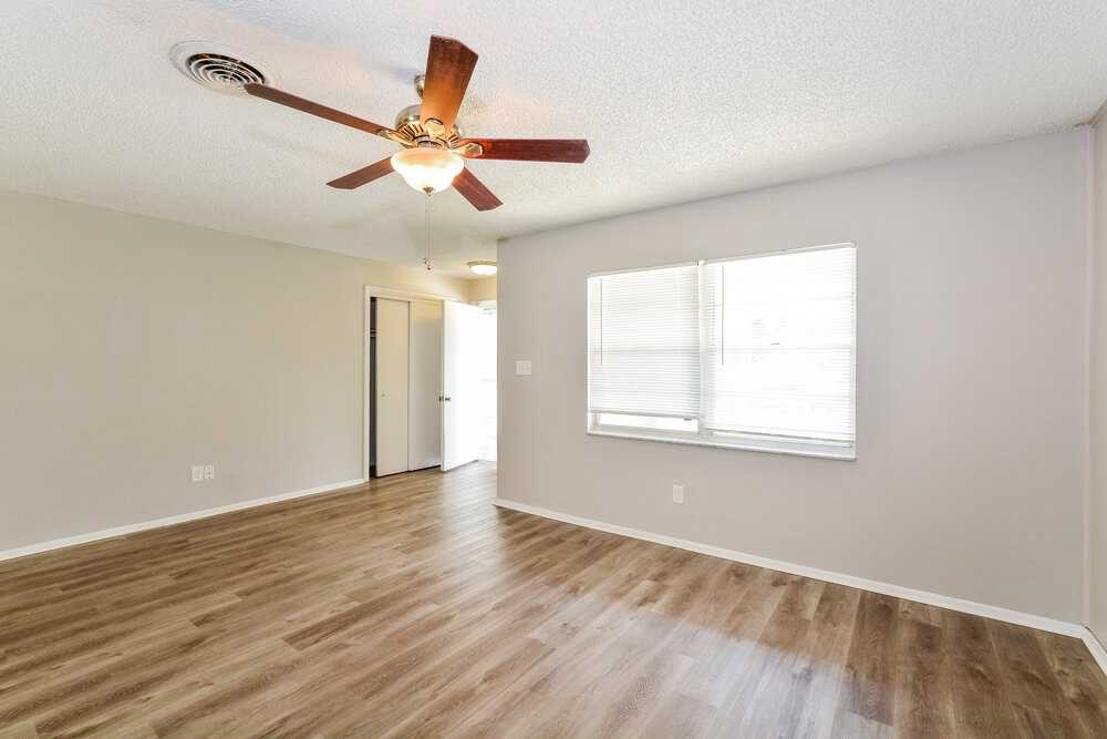 10945 Tangora St - Photo 5 of 16