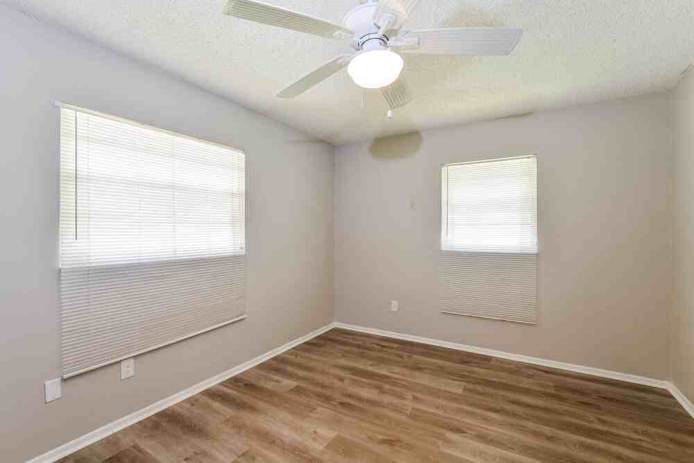 10945 Tangora St - Photo 7 of 16