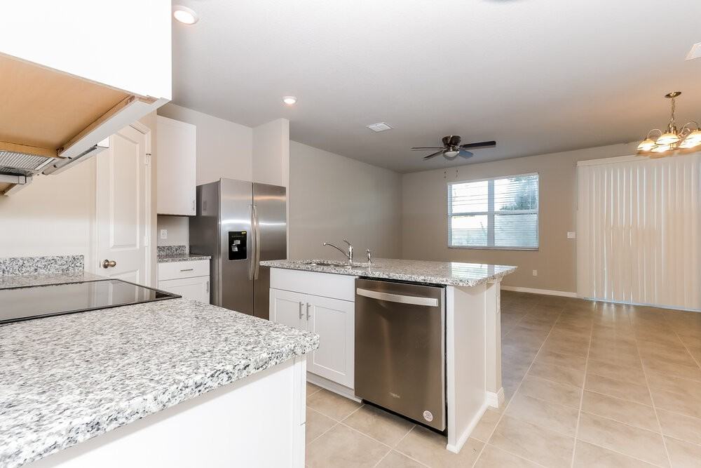 3533 Joshua Tree St - Photo 7 of 17