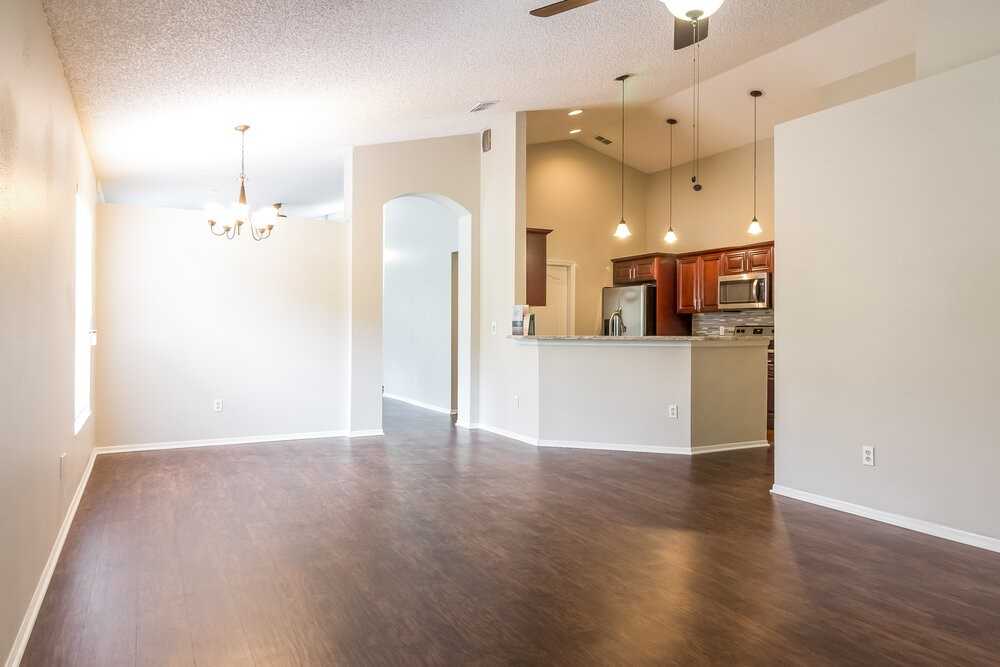 1932 Wiregrass Ct - Photo 4 of 14