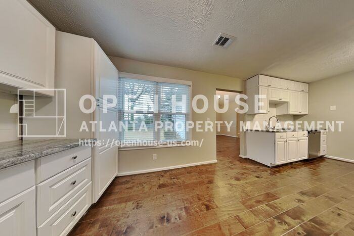 895 Perrin Springs Ct - Photo 7 of 23