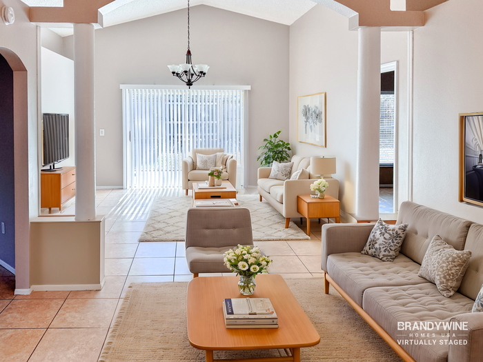 6740 Forsyth Oak Ct - Photo 2 of 17