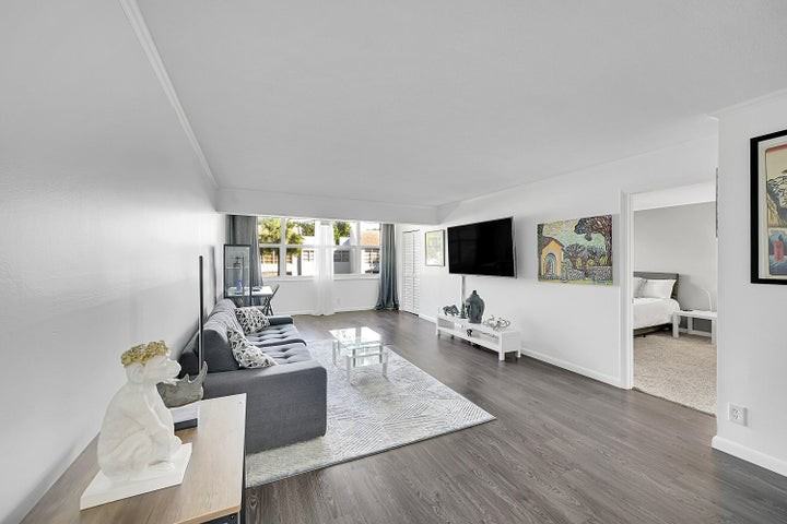 2920 Southwest 22nd Avenue - Photo 3 of 7