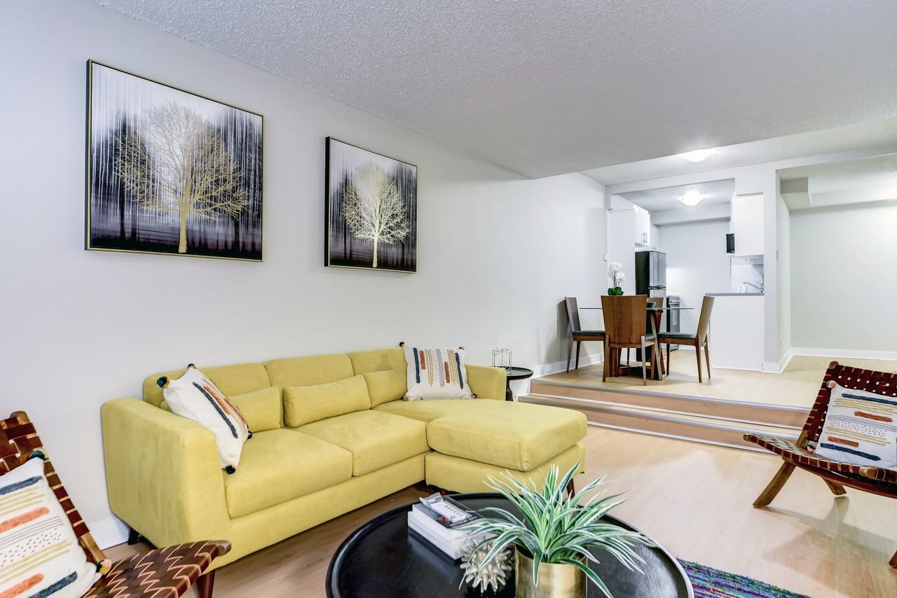 2125 Saint-Marc Street - Photo 4 of 50