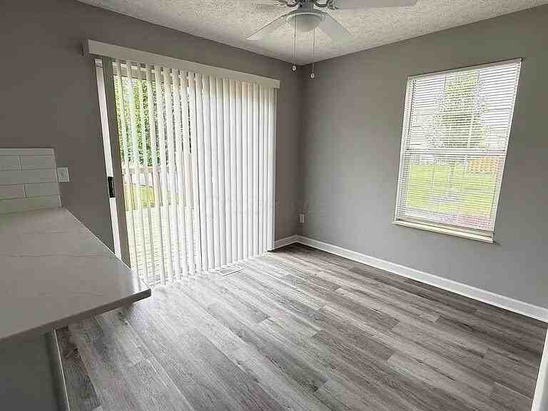 904 Charleston Way Dr Unit 20f #20F - Photo 6 of 19