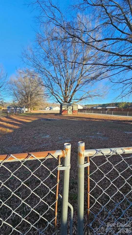 606 N Central Ave - Photo 4 of 16