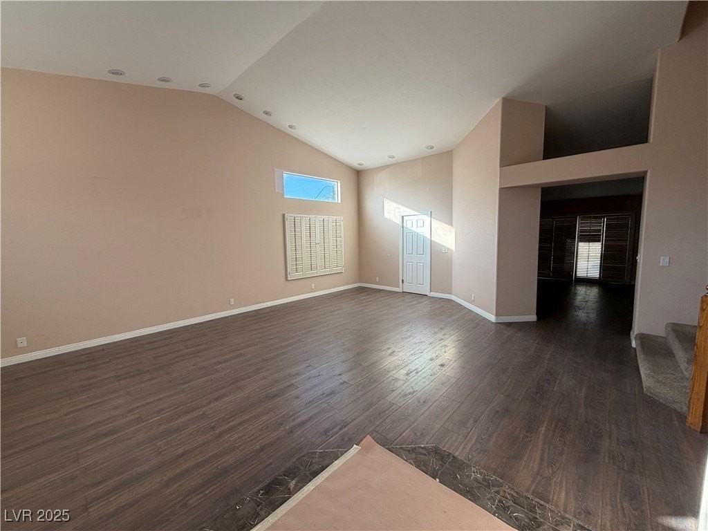 10025 Skipper Ct - Photo 2 of 4