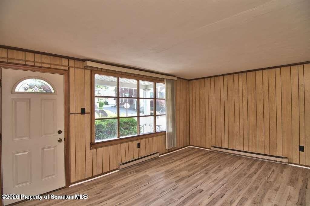 154 Parsonage St - Photo 3 of 35