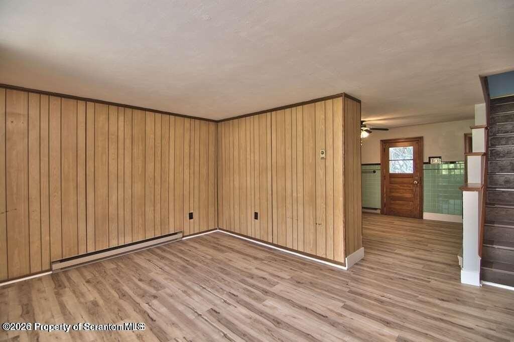 154 Parsonage St - Photo 4 of 35