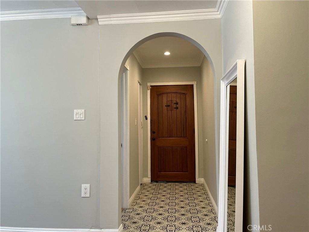 825 Delaware Rd - Photo 4 of 37