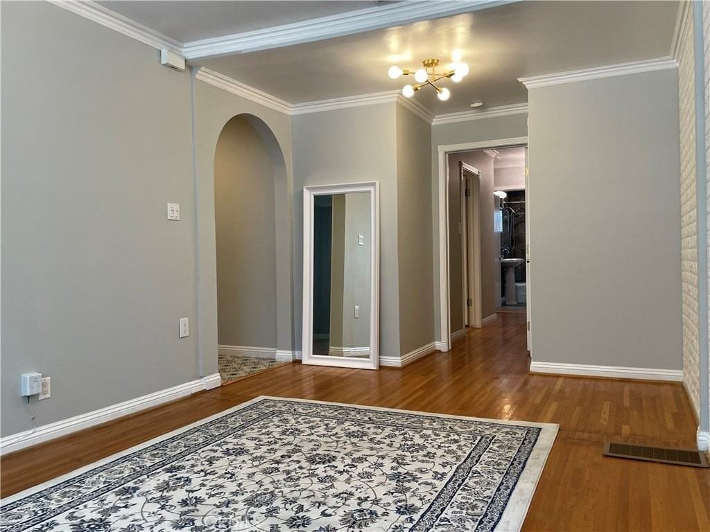 825 Delaware Rd - Photo 5 of 37