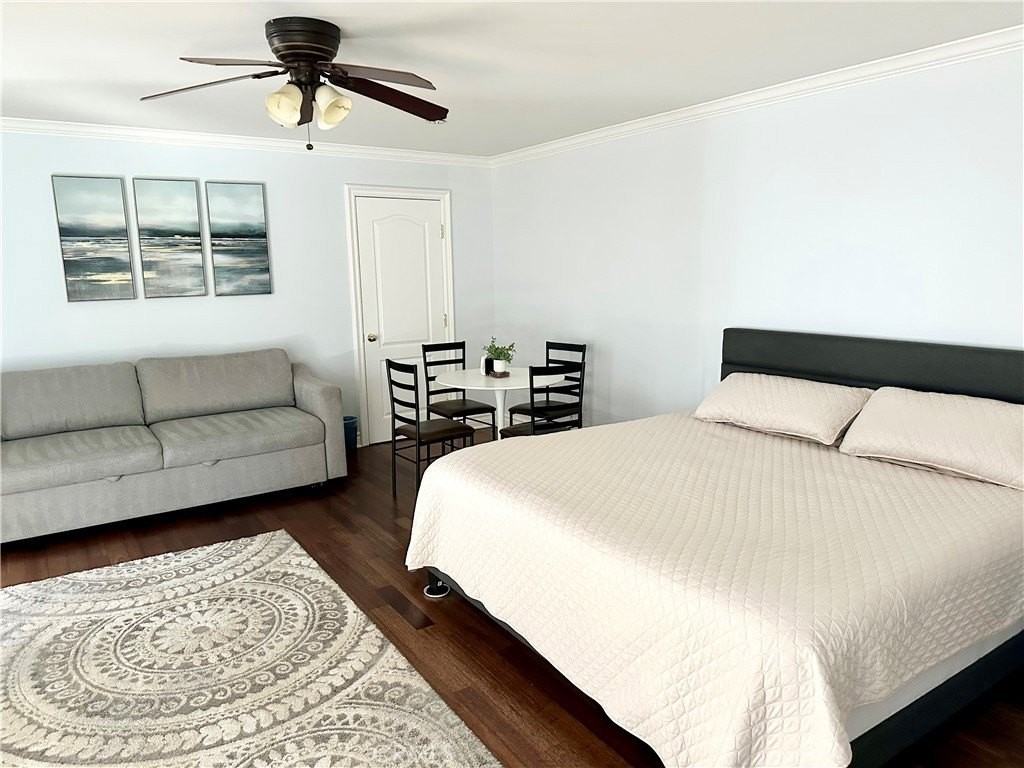 11832 S Circle Dr - Photo 2 of 18