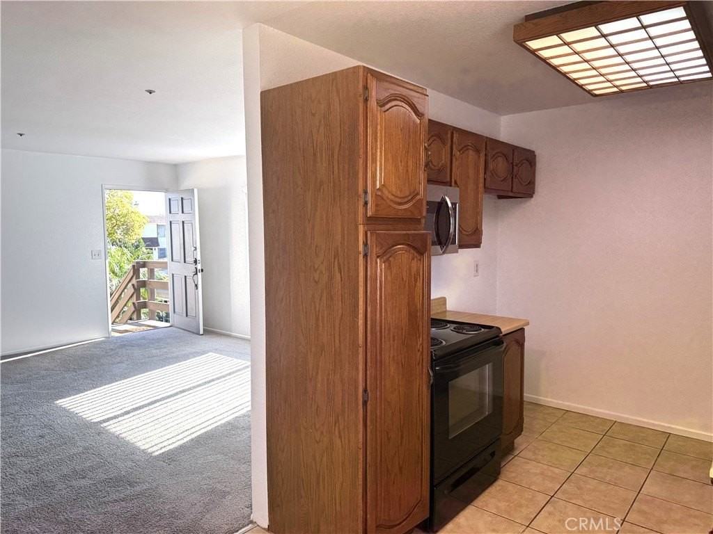 10777 Walnut St - Photo 7 of 16