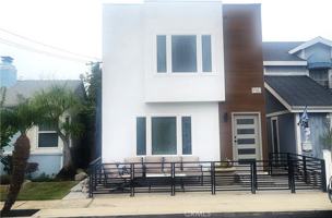 featured image of 211 13th St