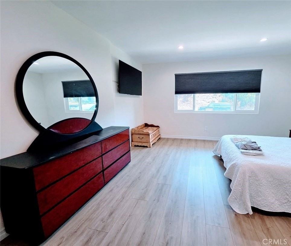 10723 Des Moines Ave - Photo 7 of 12