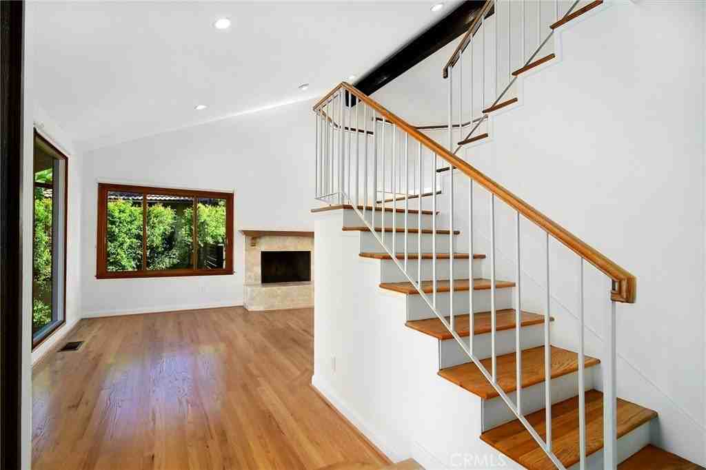 22210 Miston Dr - Photo 3 of 32