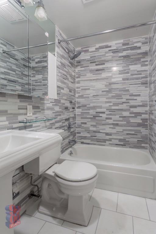 E 13th St #1E - Photo 4 of 4