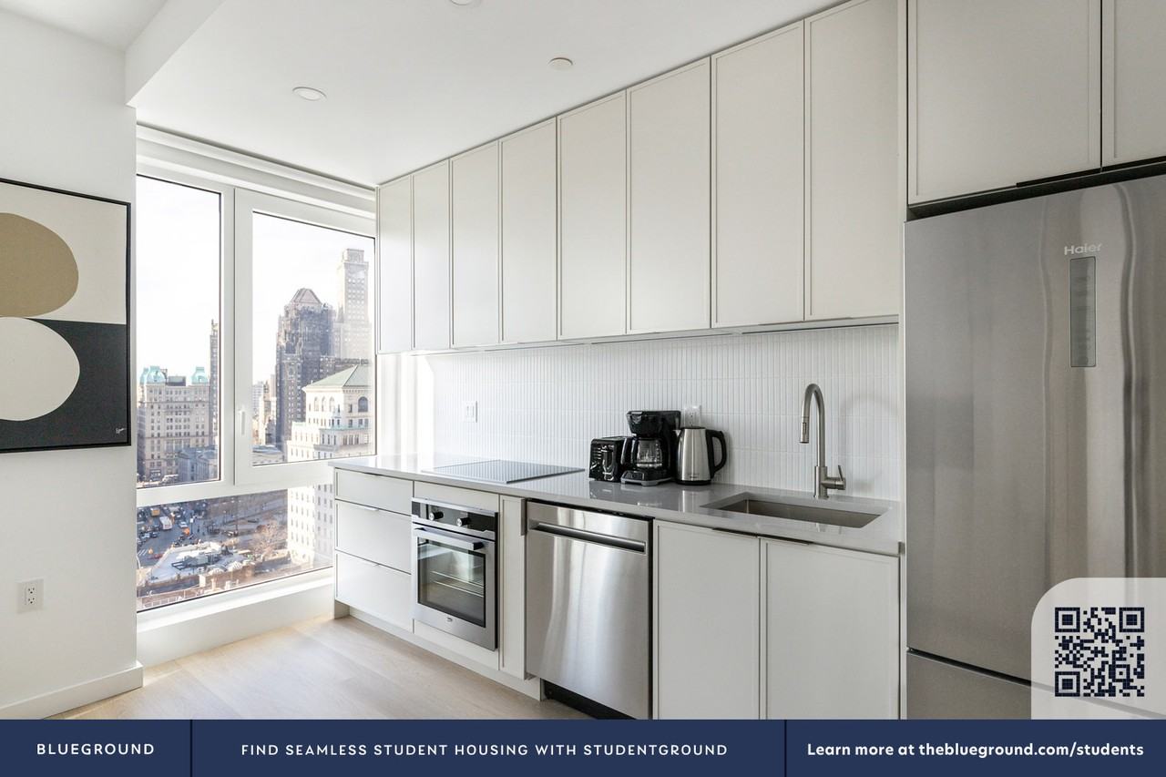 150 Lawrence Street - Photo 6 of 31