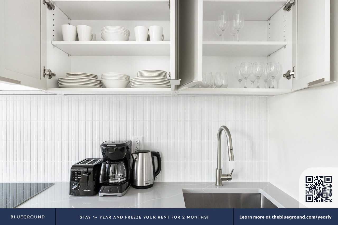 150 Lawrence Street - Photo 7 of 31