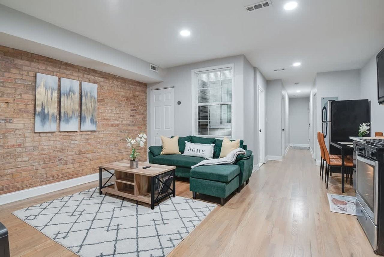 1255 Raum Street Northeast - Photo 5 of 50