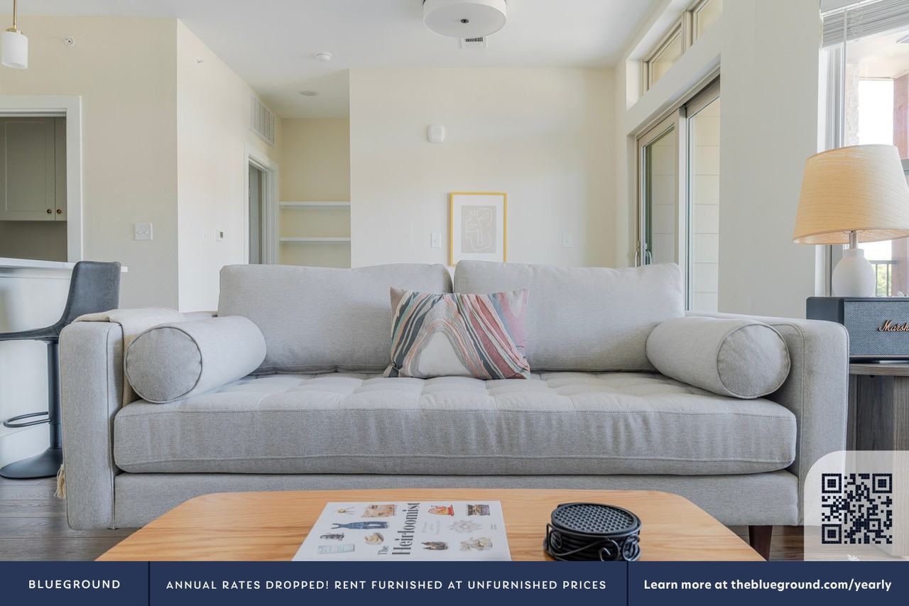 1501 West Howard Lane - Photo 4 of 47